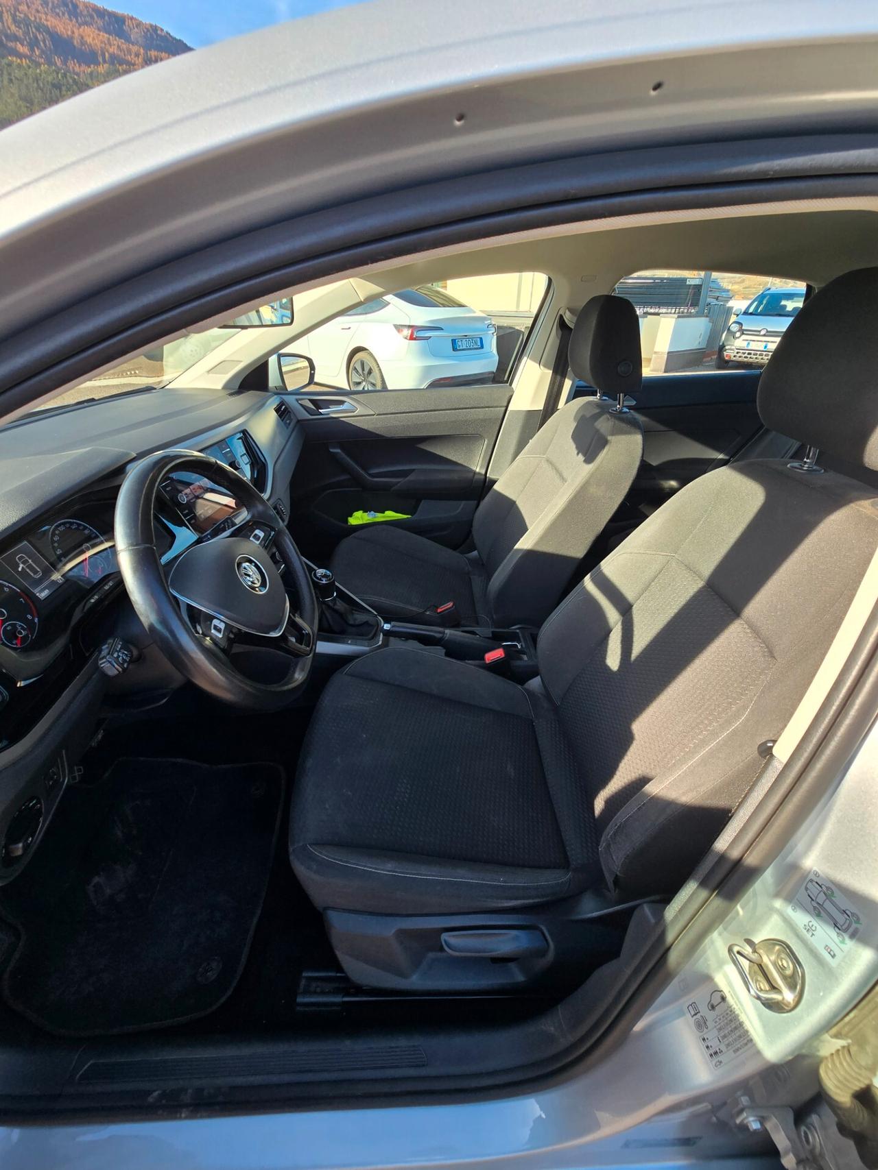 Volkswagen Polo 1.0 TGI 5p. 75cv Neopatentati