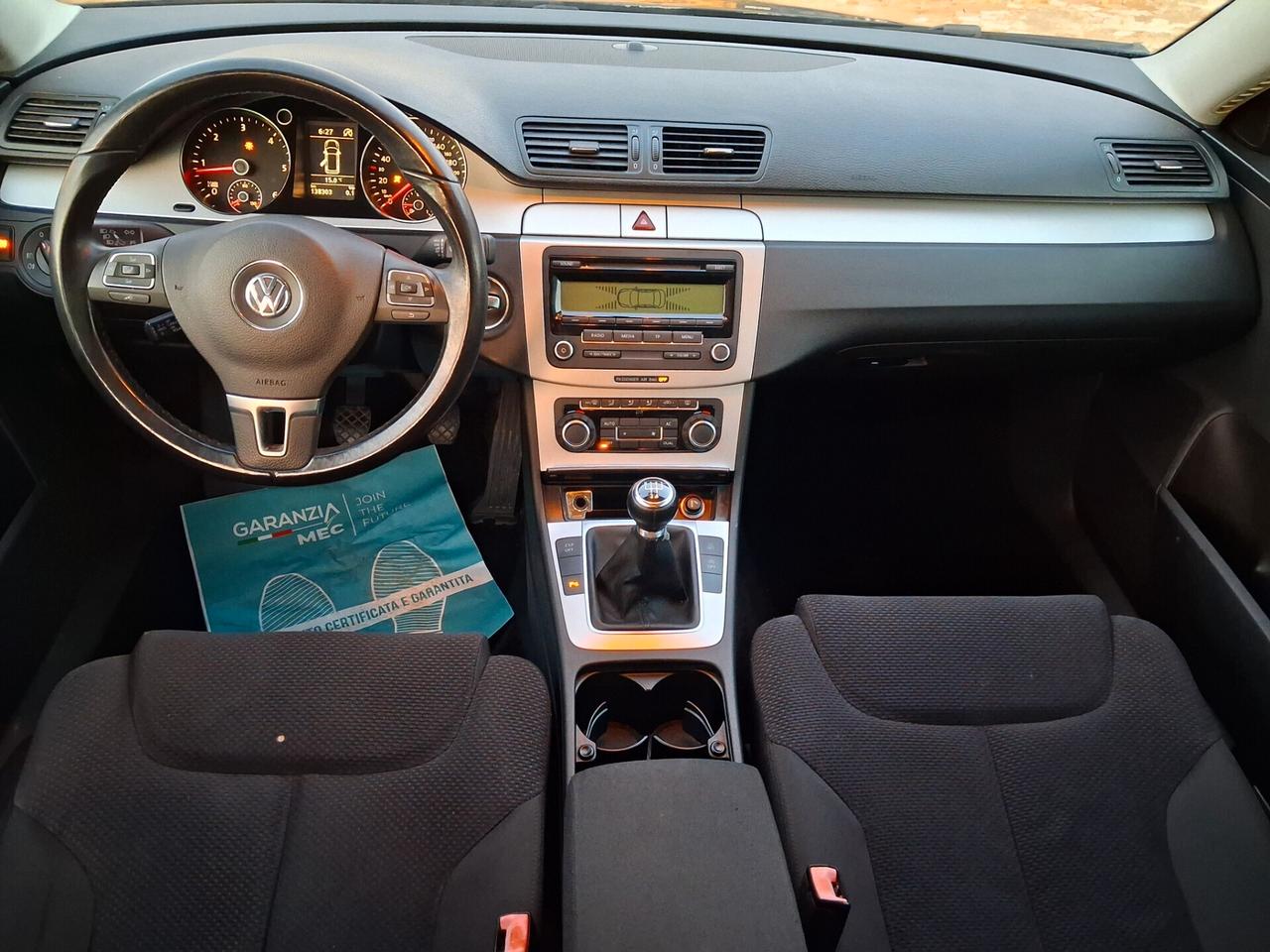 Volkswagen Passat 1.6 TDI DPF Var Comf. BM Tech.