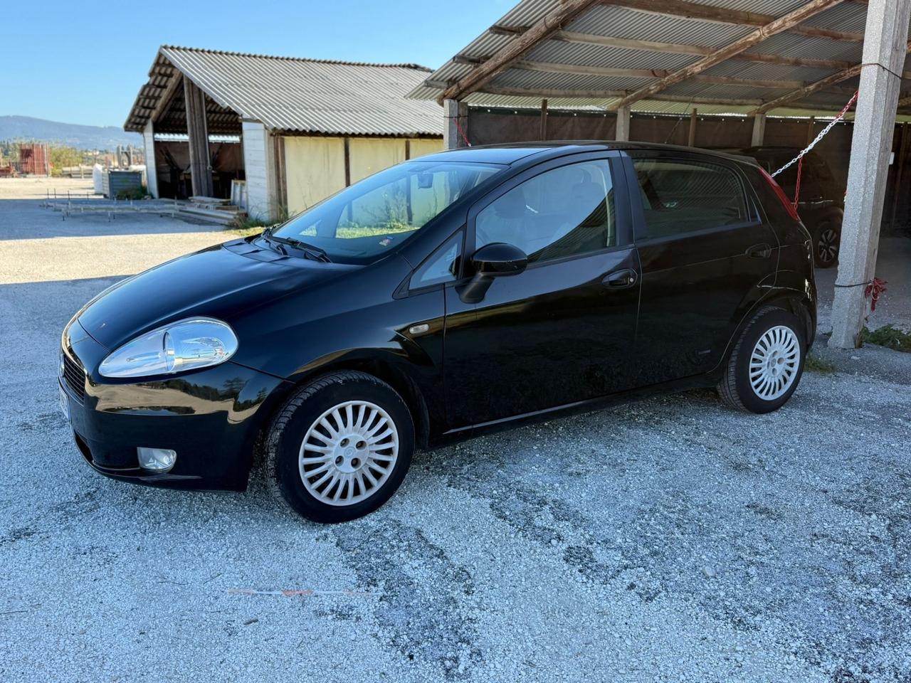 Fiat grande punto 1.2 benzina 65cv NEOPATENTATI