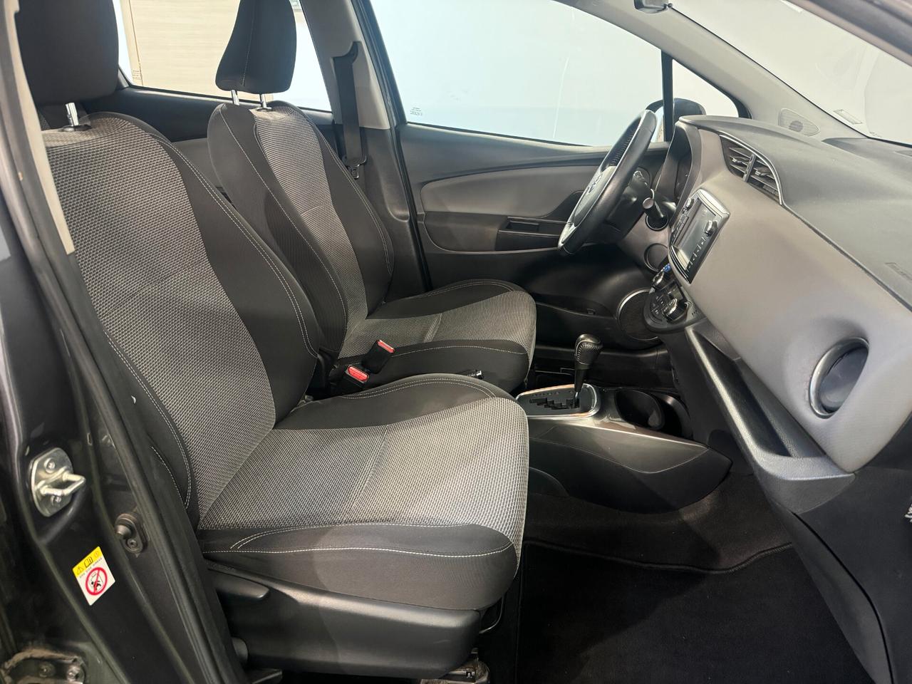 Toyota Yaris 1.5 Hybrid 5 porte EURO6 AUTOMATICA