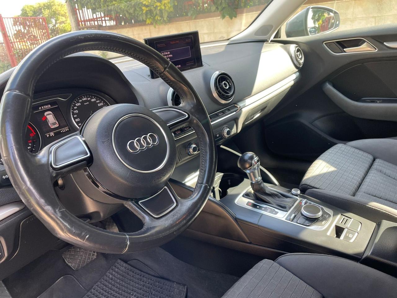 Audi A3 1.6 TDI S tronic Ambition