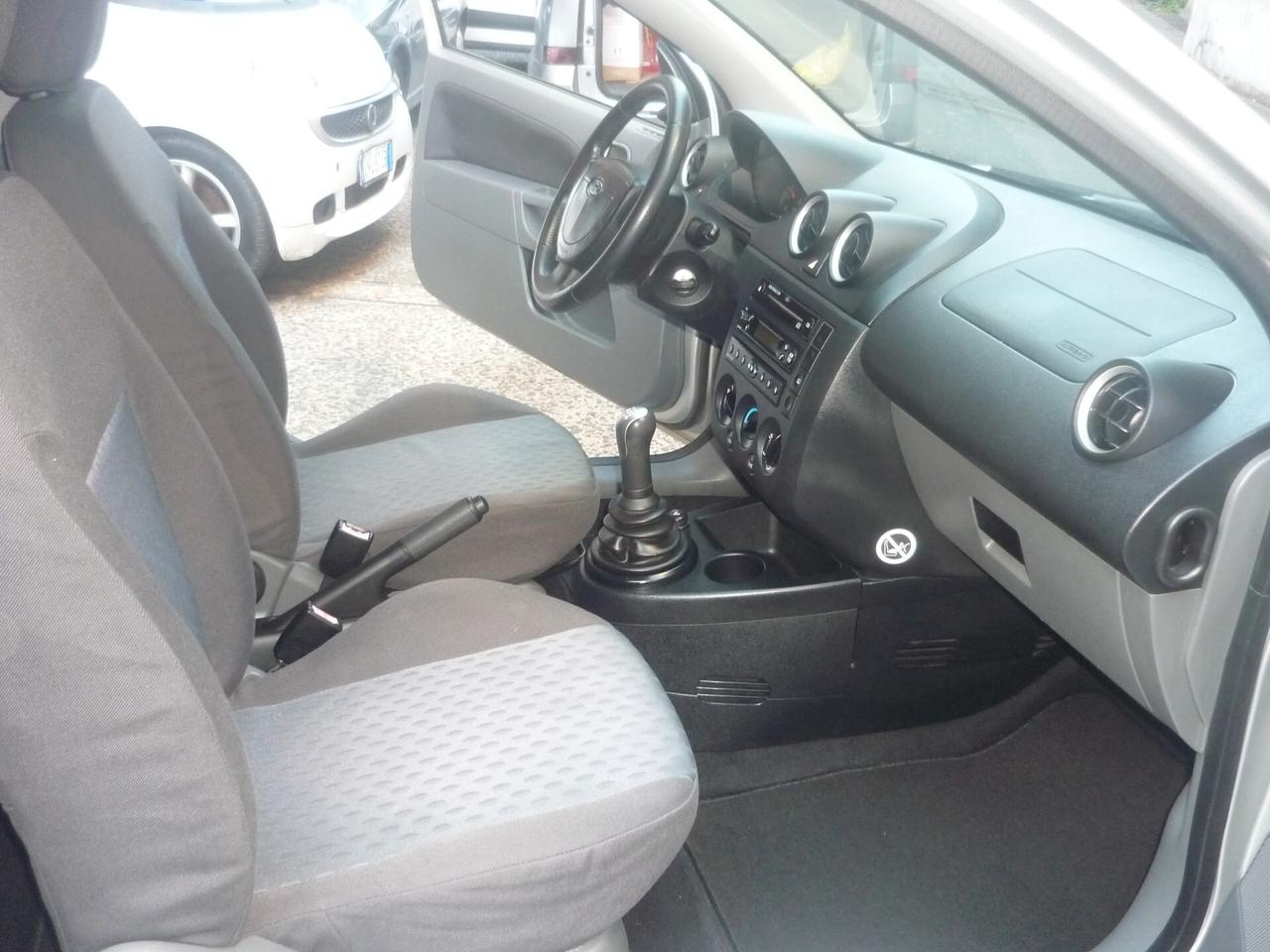 Ford Fiesta 1.2 16V 3p. Ghia