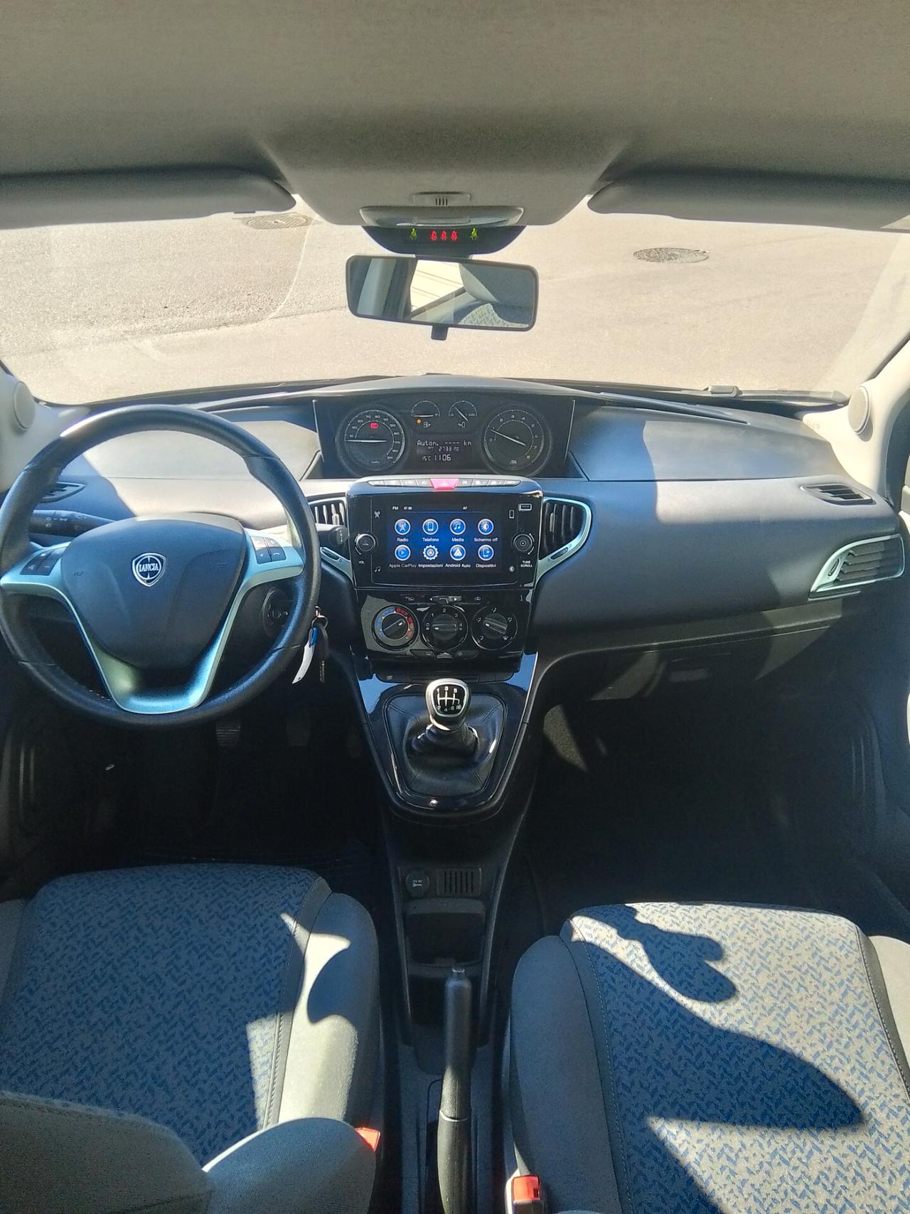 Lancia Ypsilon 1.0 FireFly 5 porte S&S Hybrid Gold Plus
