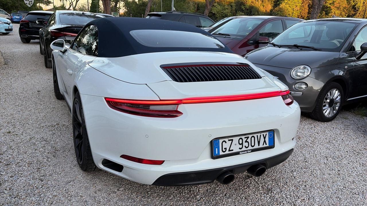 Porsche 911 3.0 Carrera 4 GTS Cabriolet