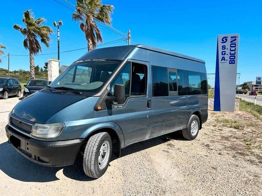 Ford Transit 9 posti