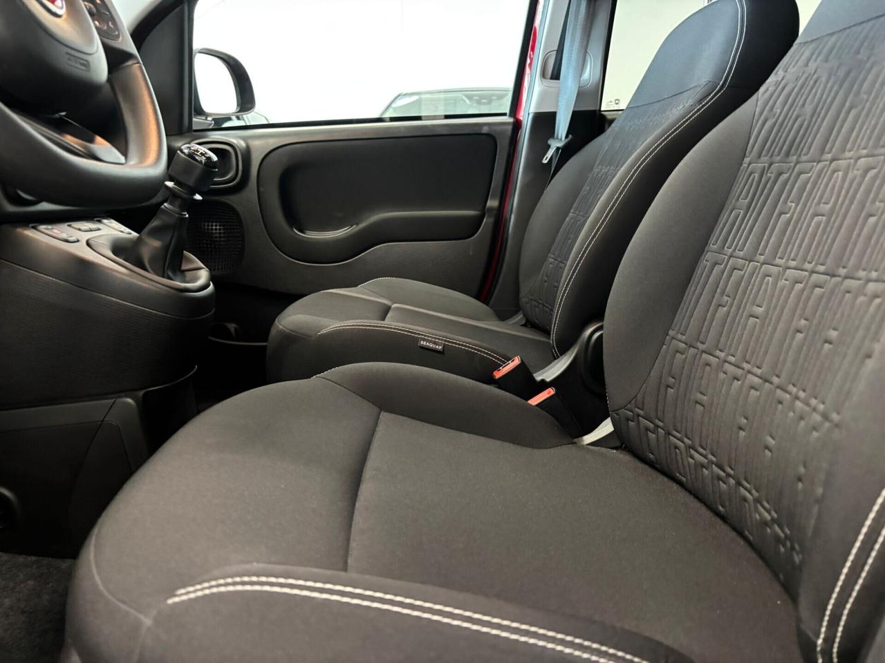 Fiat Panda CROSS 1.0 FireFly Hybrid SPOTICAR