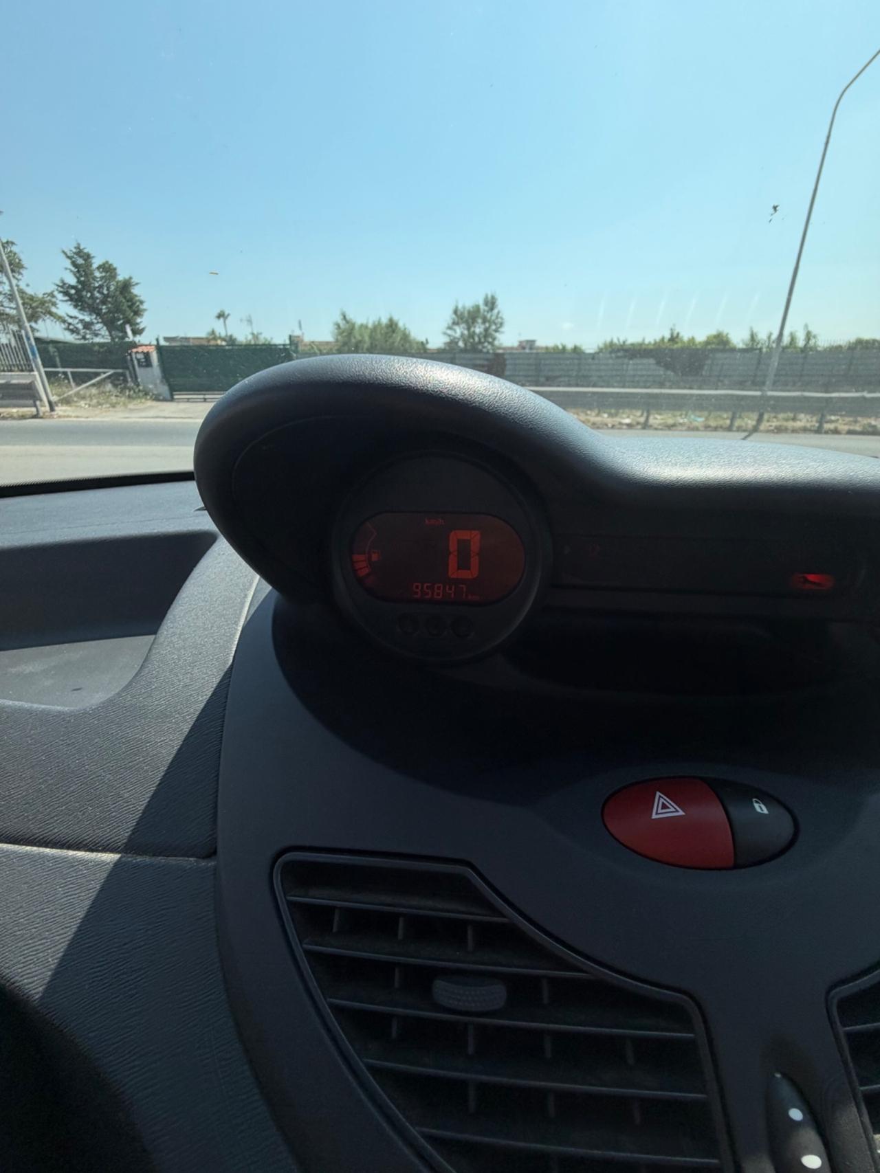 Renault Twingo 1.2 8V Dynamique