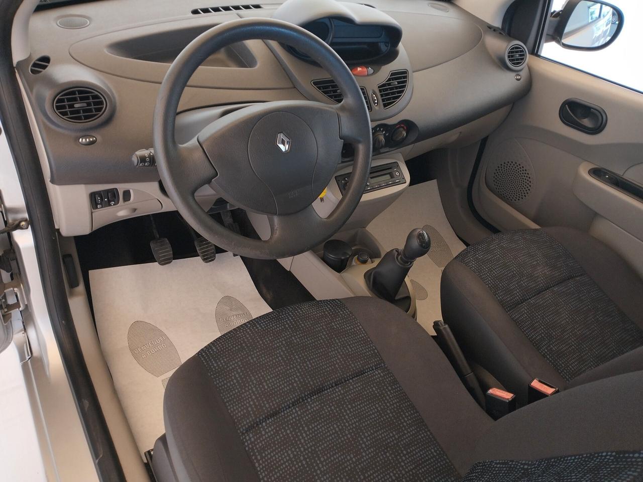 Renault Twingo 1.2 16V Dynamique - NEOPATENTATI
