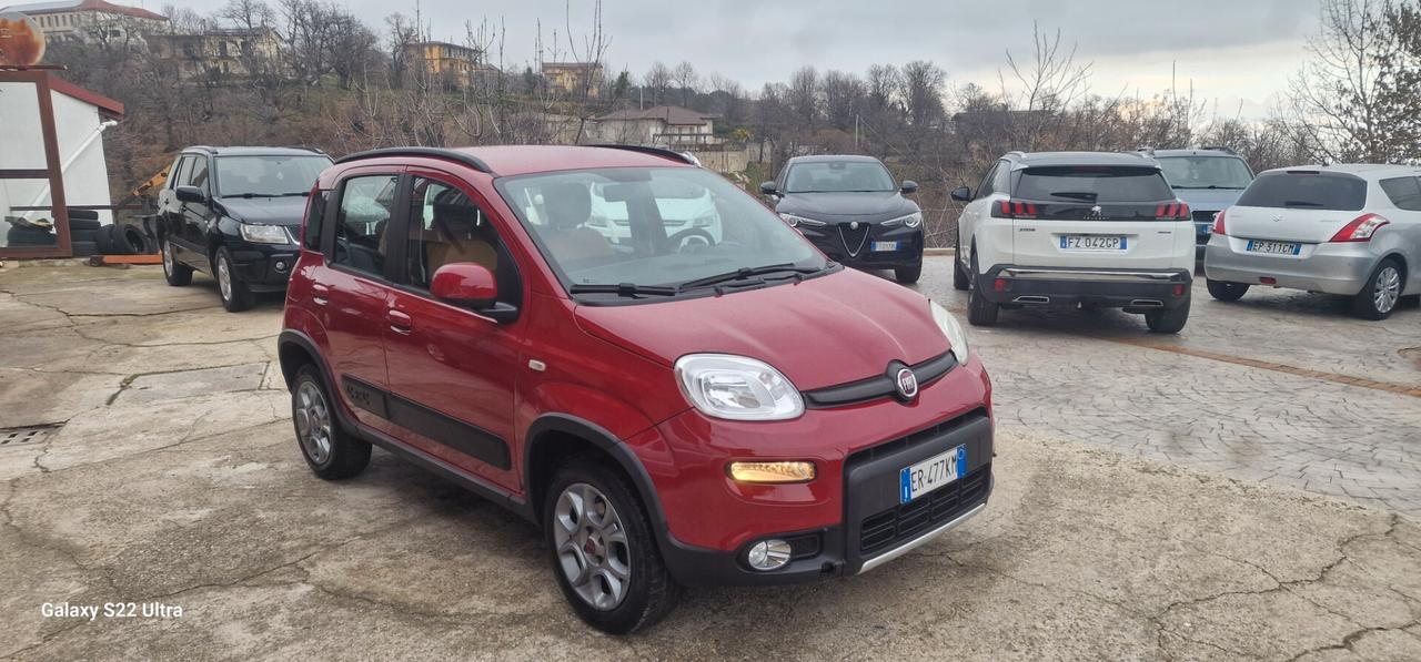 Fiat Panda 1.3 MJT 16V DPF 4x4 Climbing