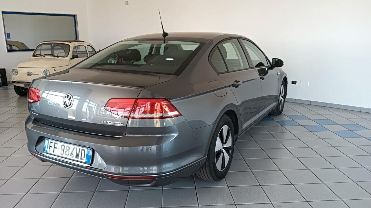 Volkswagen Passat 1.6 TDI Trendline BlueMotion