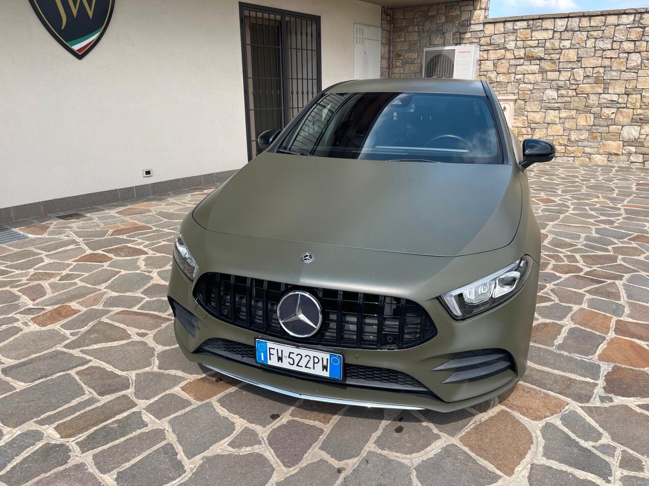 Mercedes-benz A 180 Automatic Premium AMG