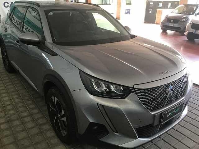 Peugeot 2008 Allure Pack motore elettrico 136 CV - Usata