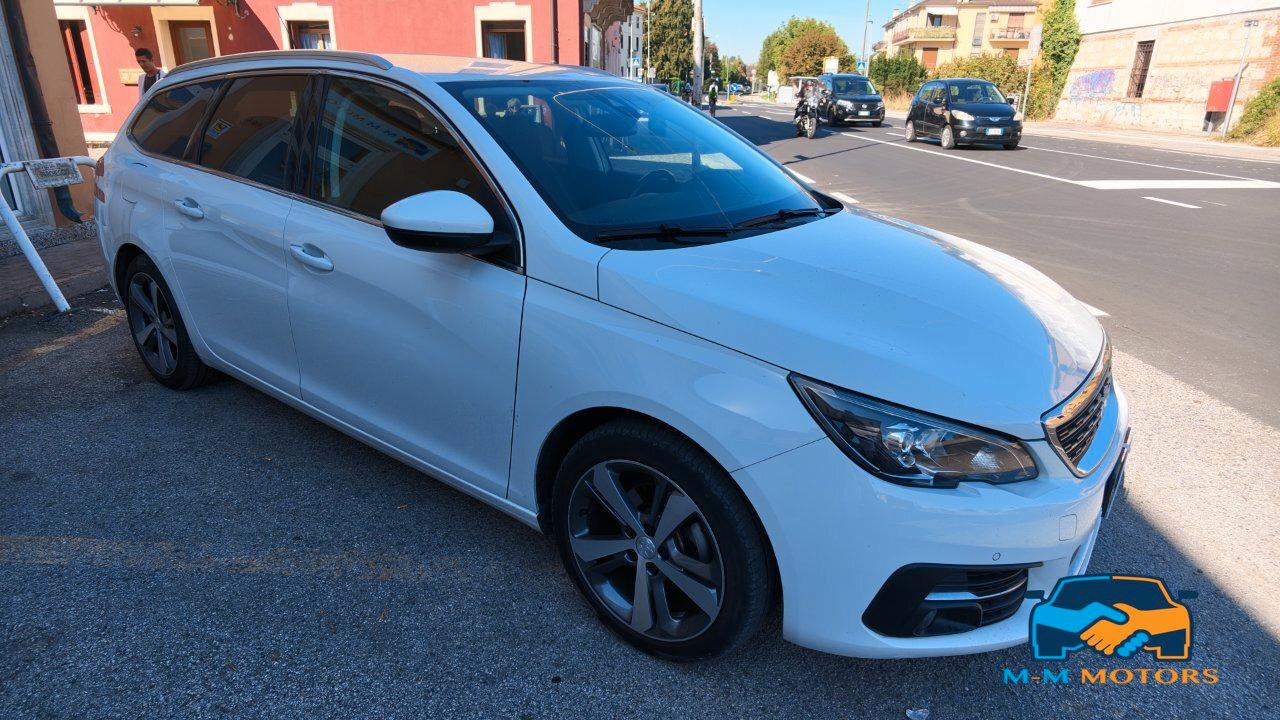Peugeot 308 Station Wagon 308 SW Allure 130cv my18