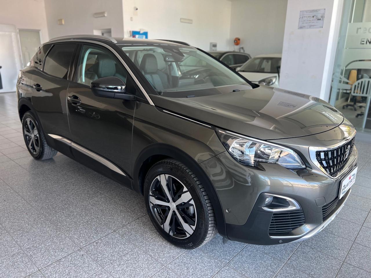 Peugeot 3008 1.5 bluehdi 130cv Allure NAVI/CAMERA/18; PERFETTA!!