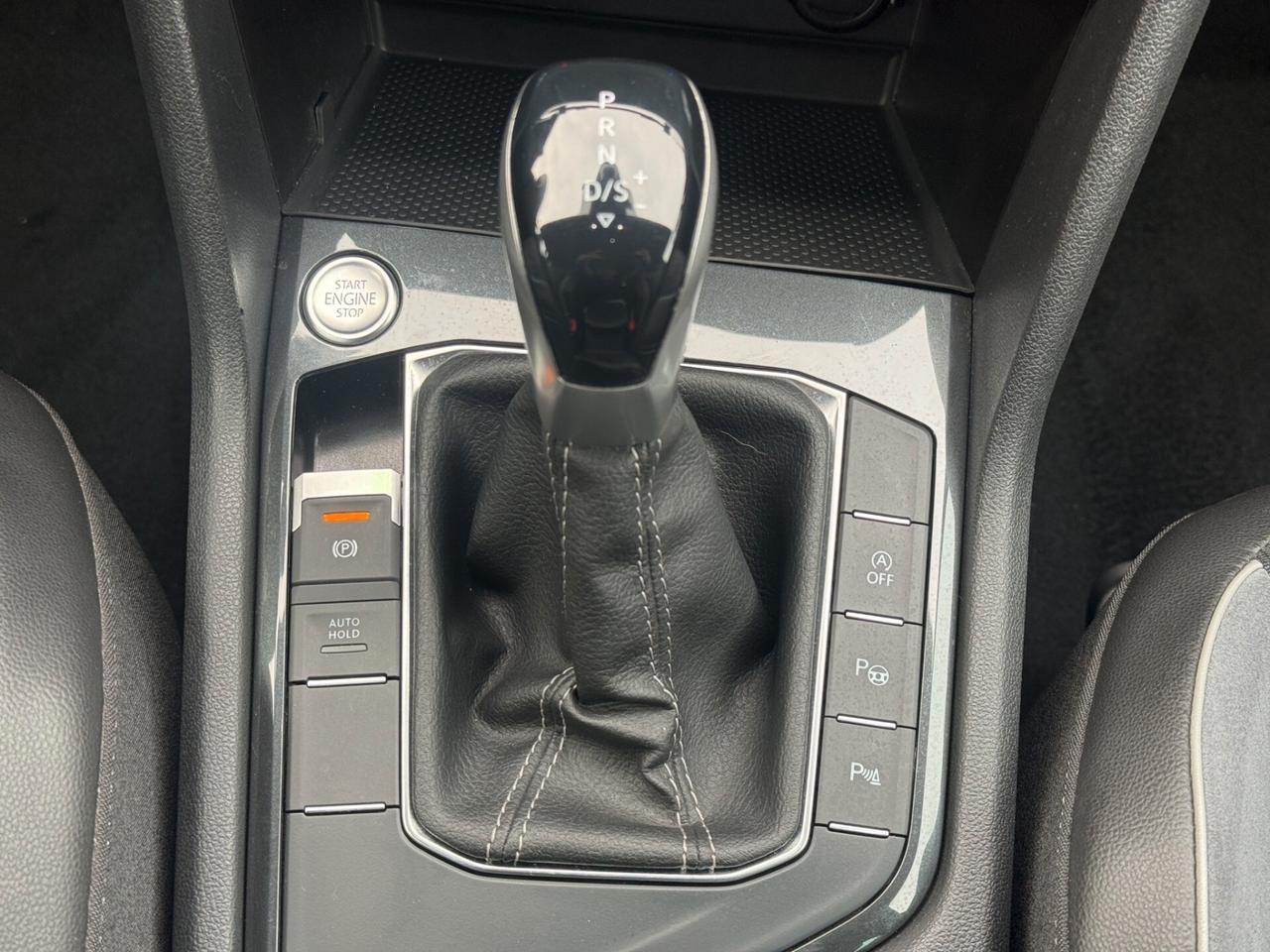 Volkswagen Tiguan 2.0 TDI 150 CV SCR DSG R-Line - 2023