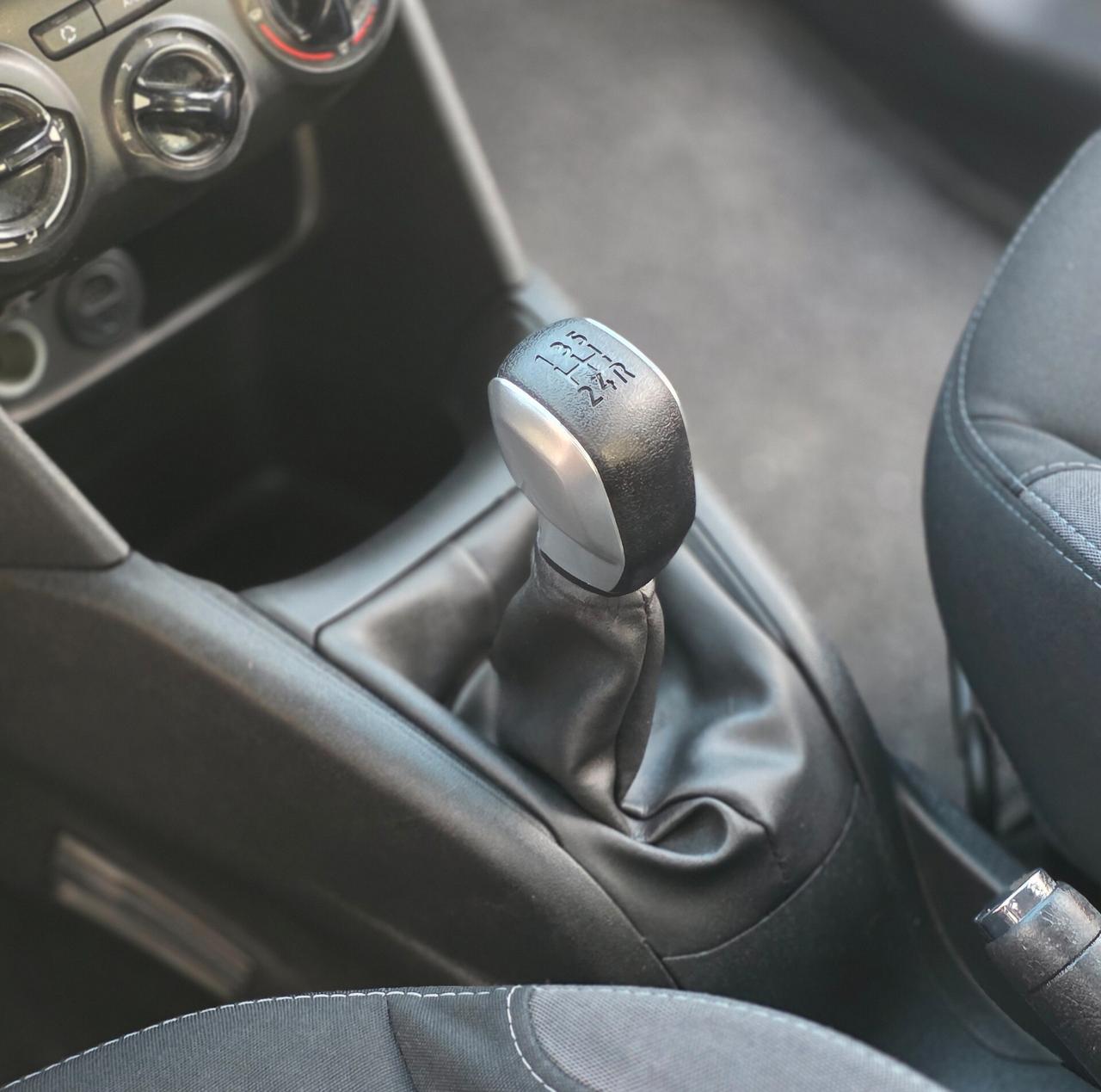 Peugeot 208 1.4 HDi 68 CV 5 porte Active 2014