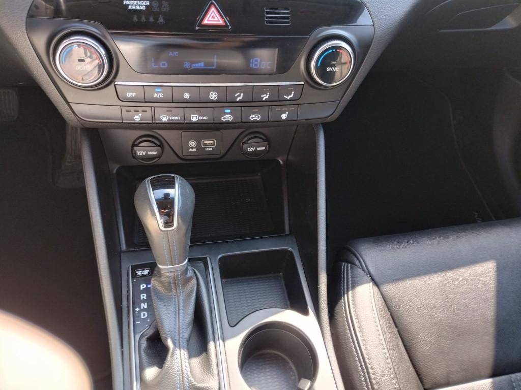 HYUNDAI Tucson II 2015 - Tucson 1.7 crdi Xpossible 2wd 141cv dct