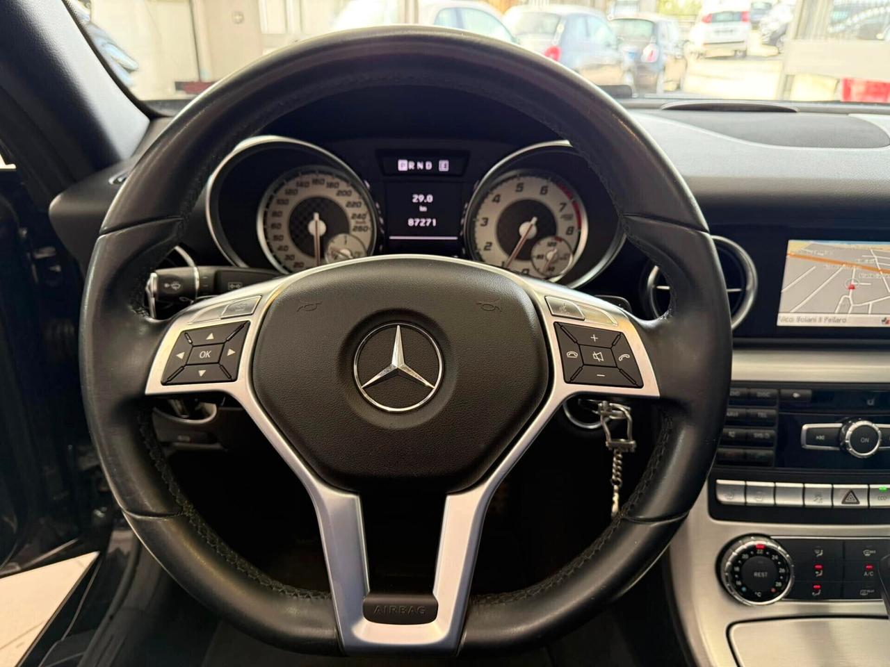 Mercedes-benz SLK 200 Premium AMG FULL SERVICE