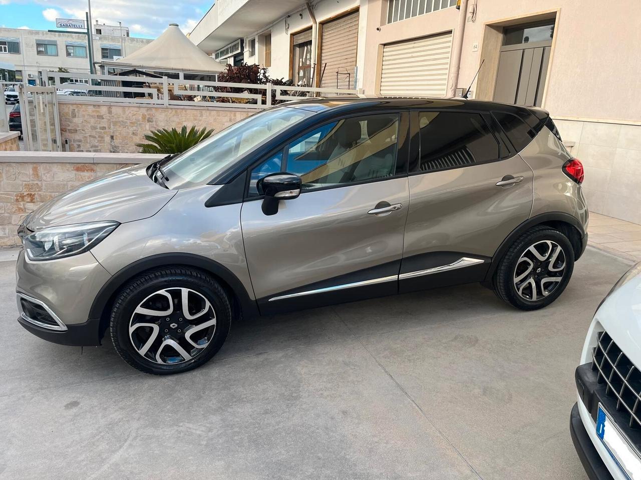 Renault Captur 1.5 dCi 90 CV EDC Intense