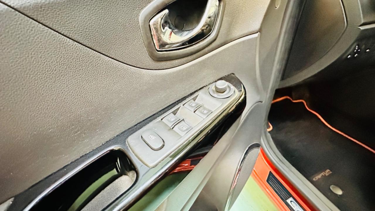 Renault Captur dCi 8V 90 CV.cambio automatico