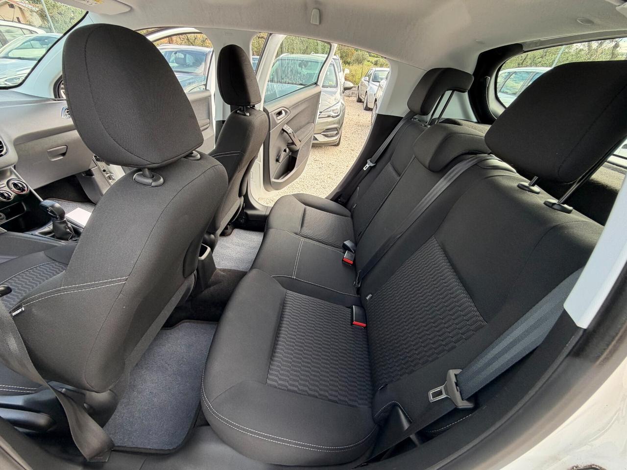 Peugeot 208 HDi 75cv 5 porte 25.380 km unico proprietario