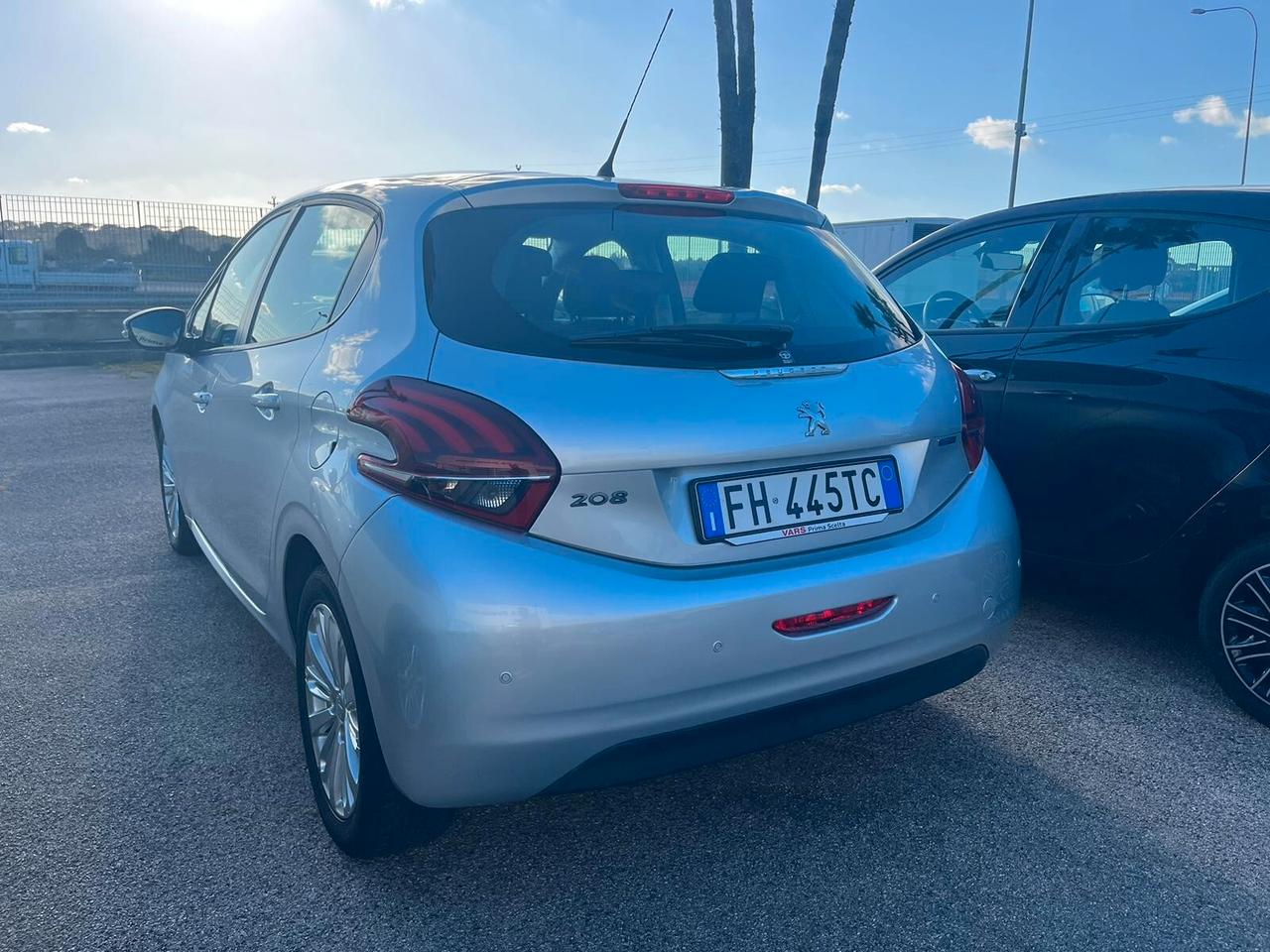 Peugeot 208 PureTech 82 5p. GPL Active