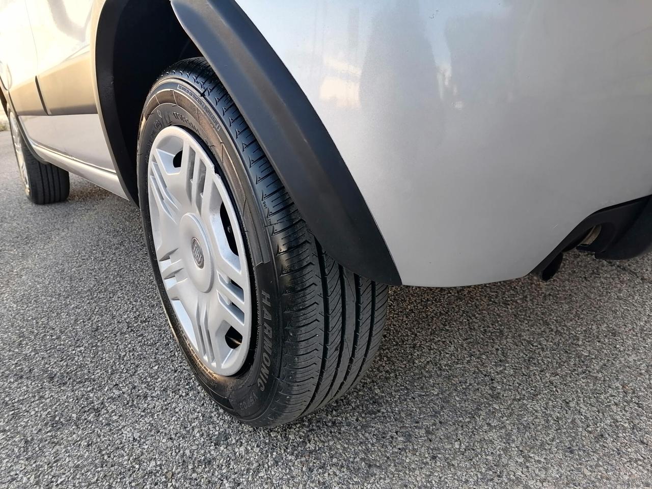 Fiat Panda 1.4 BENZ/METANO *128.000KM* 2011