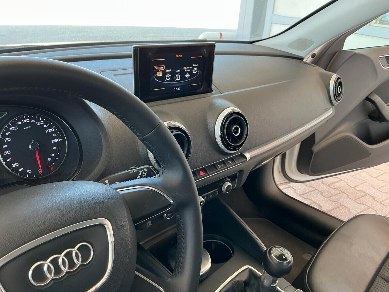 Audi A3 1.6 TDI clean diesel Ambiente