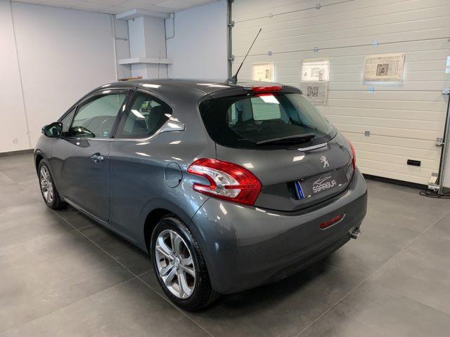 PEUGEOT 208 1.4 HDi 3 Porte Allure