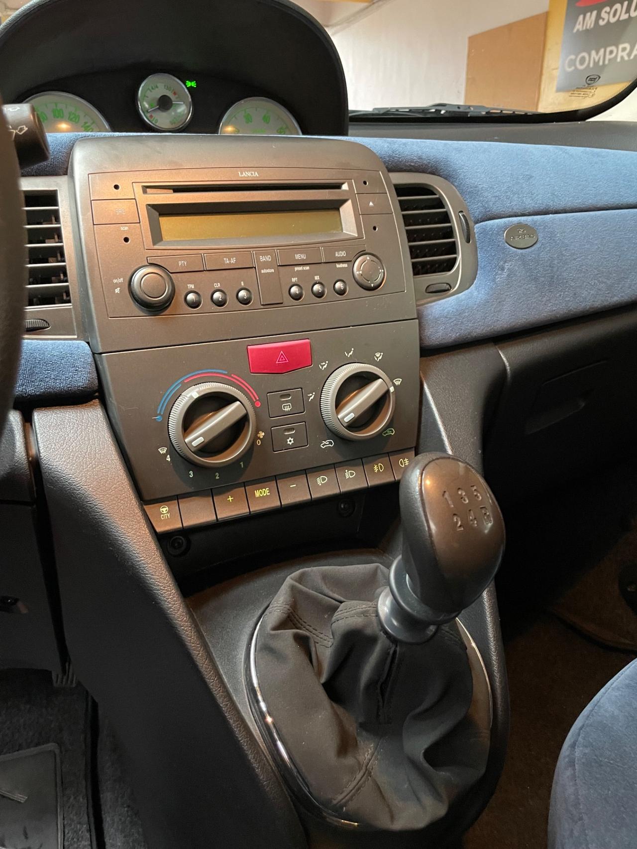 Lancia Ypsilon 1.2 Neopatentati Euro 3