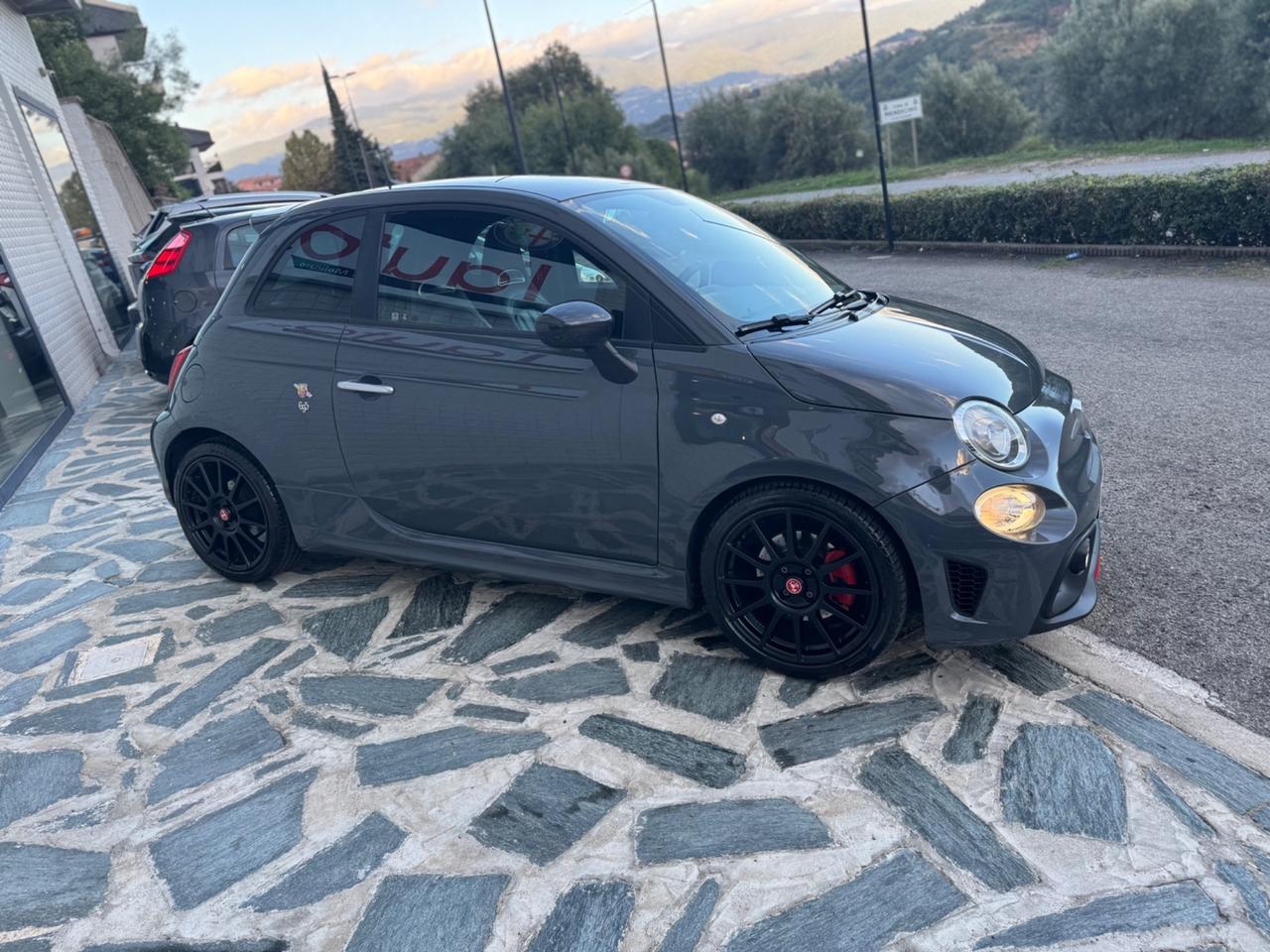 Abarth 695 1.4 Turbo T-Jet XSR Yamaha Limited Edition