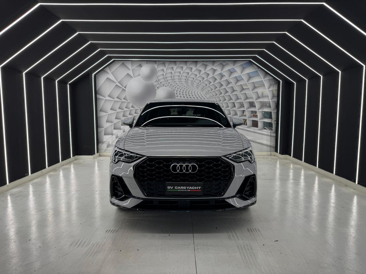 Audi Q3 35 TDI S tronic line edition-KM CERTIFICATI-PERMUTE