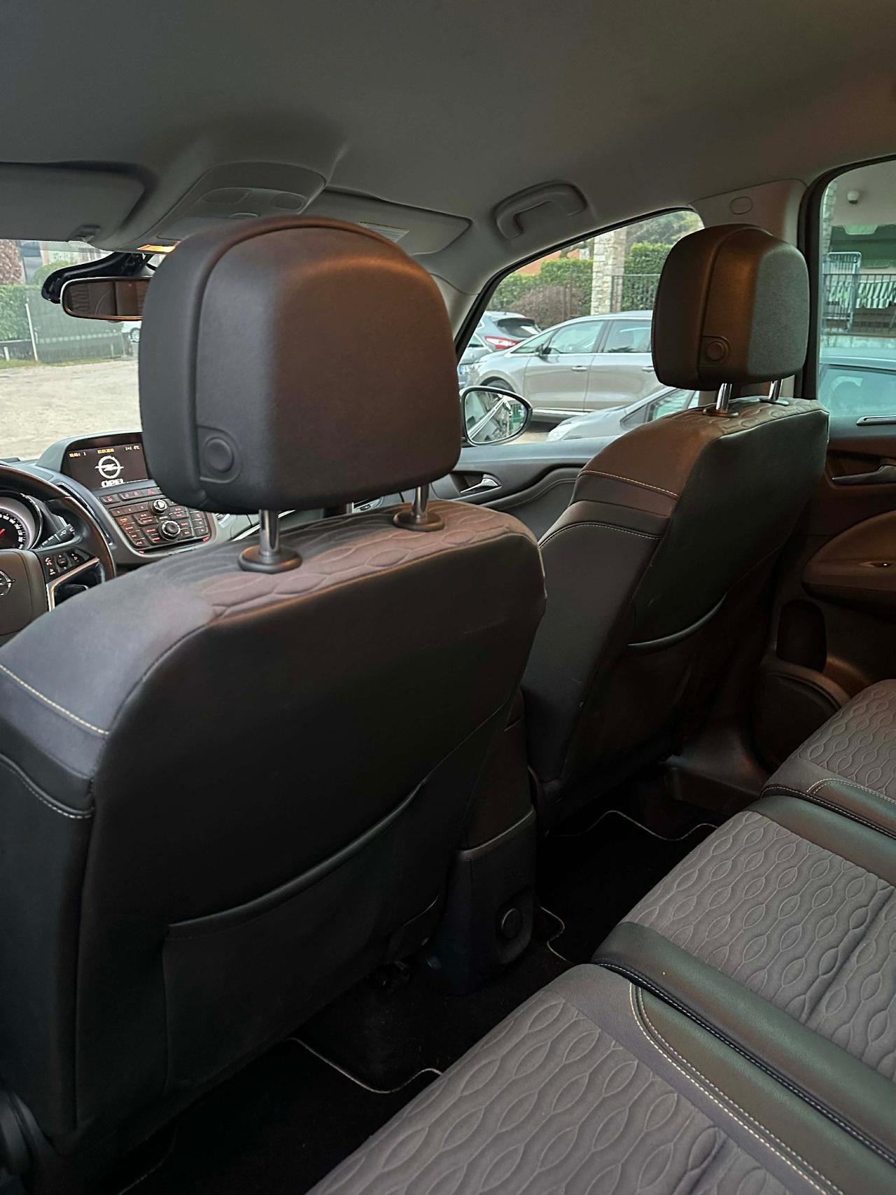 Opel ZAFIRA TOURER 7POSTI KMCERT GARANZ UNICOPR