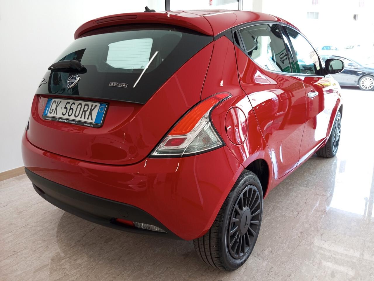 Lancia Ypsilon 1.0 FireFly 5 porte S&S Hybrid Ecochic UnYca