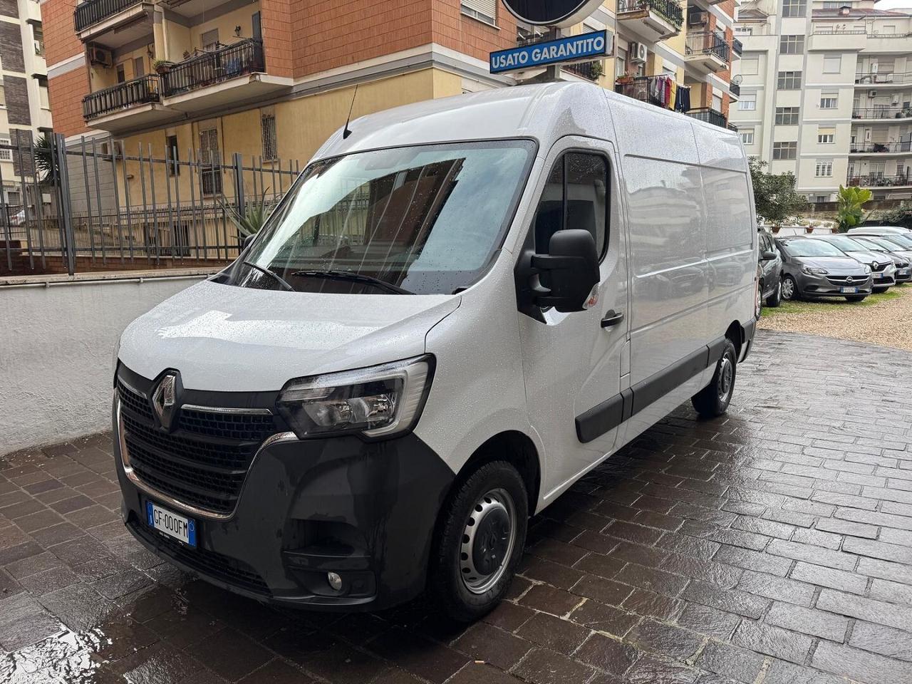 RENAULT Master T35 2.3 dCi 135CV PM-TM