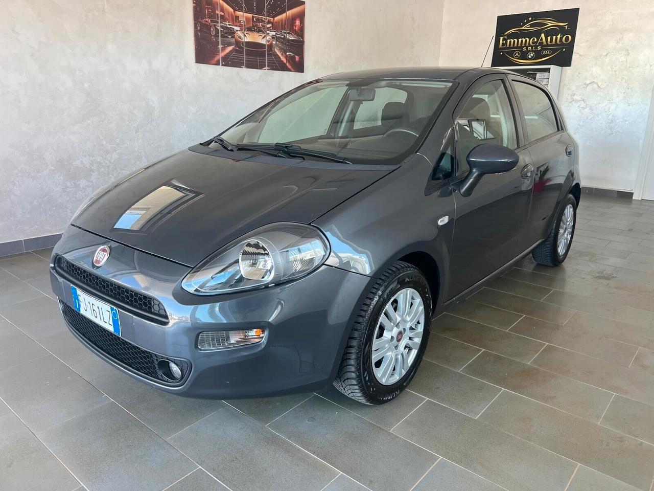 Fiat Punto 1.2 Lounge 2017 69Cv