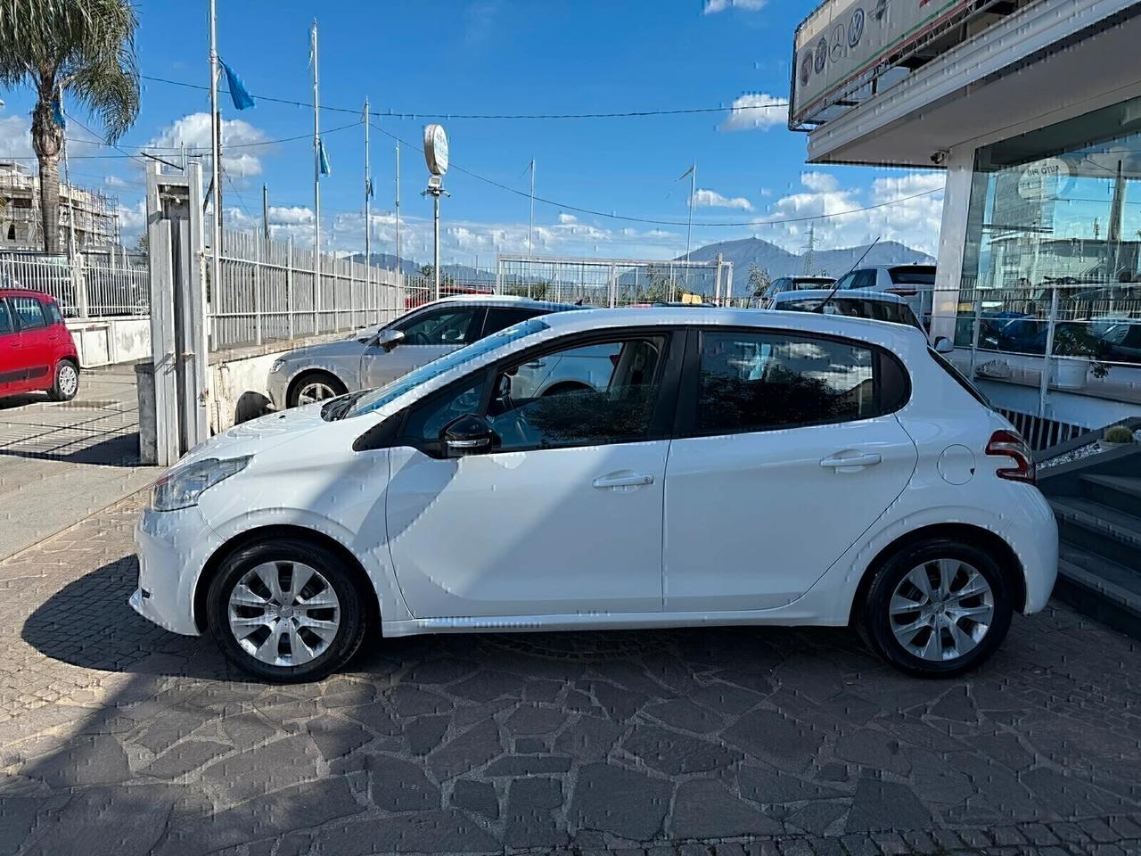 Peugeot 208 1.2 VTi 82 CV Active BONUS GPL