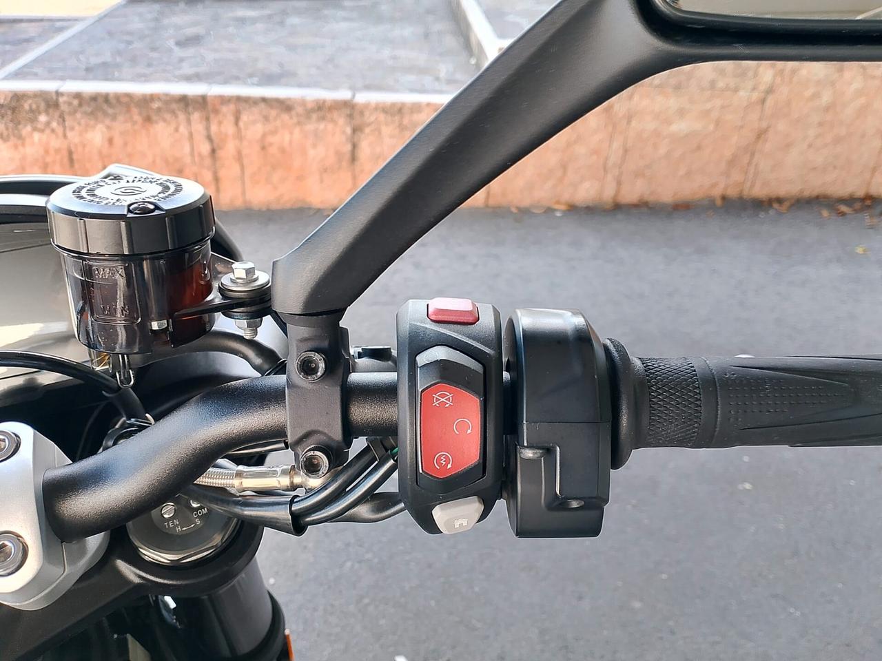 Triumph Street Triple 765 R