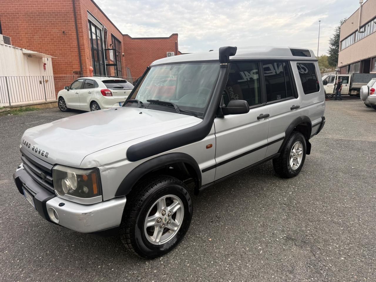 Land Rover Discovery 2.5 Td5 5 porte SE