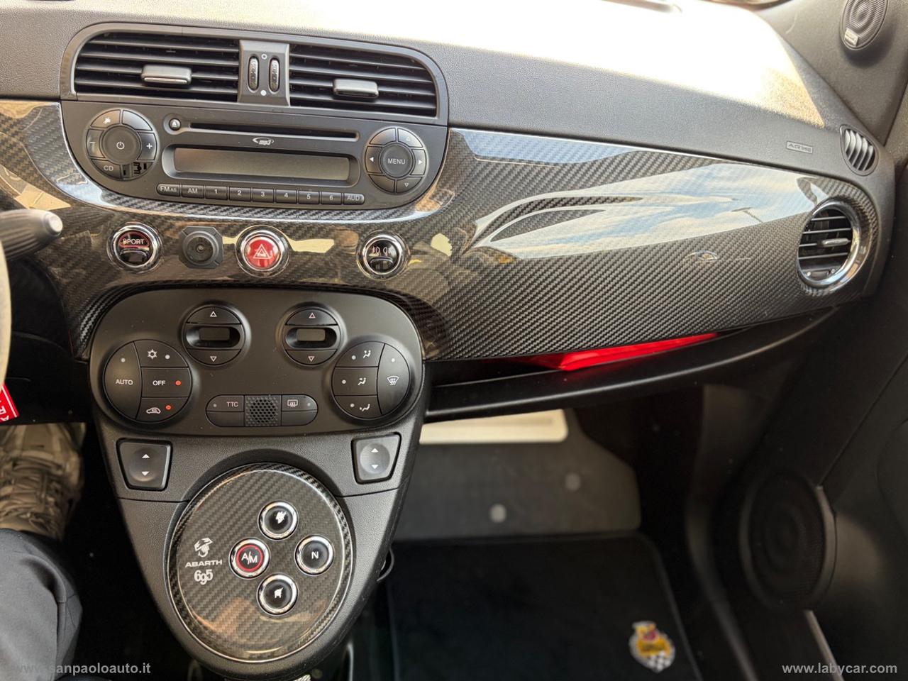 ABARTH 500 1.4 Turbo T-Jet TRIBUTO FERRARI