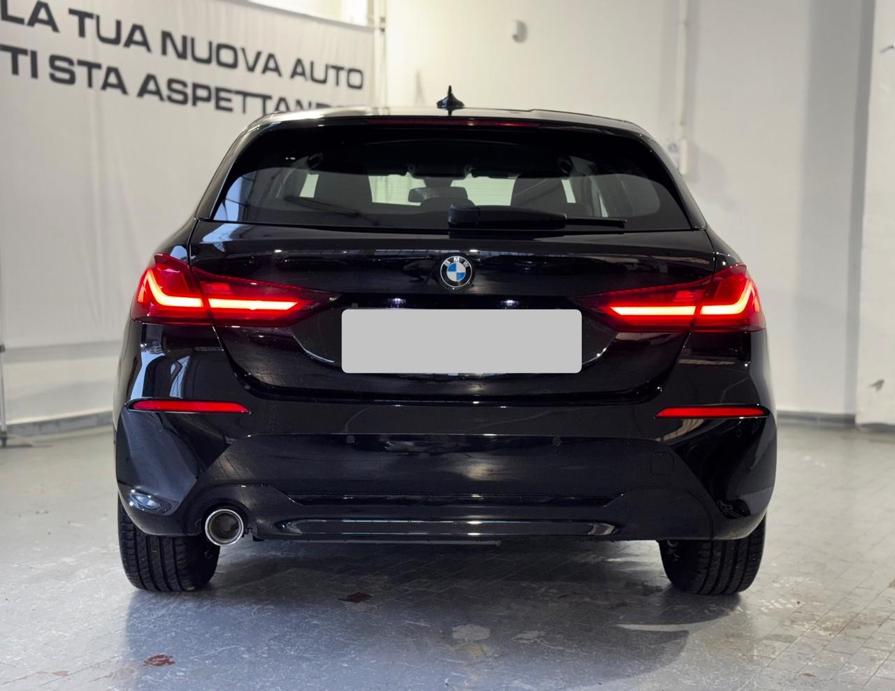 Bmw 116 116d 5p. Business Advantage