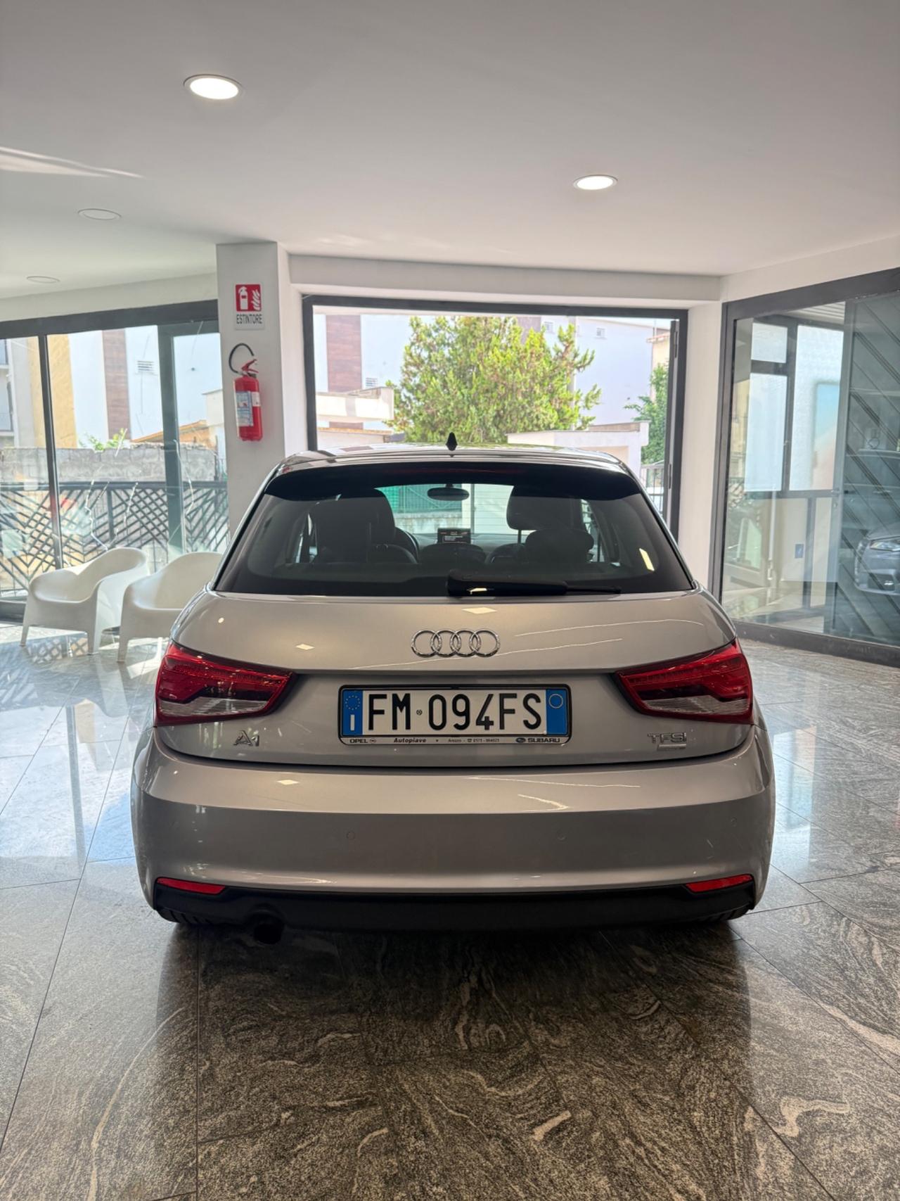 Audi A1 SPB 1.0 TFSI ultra Design