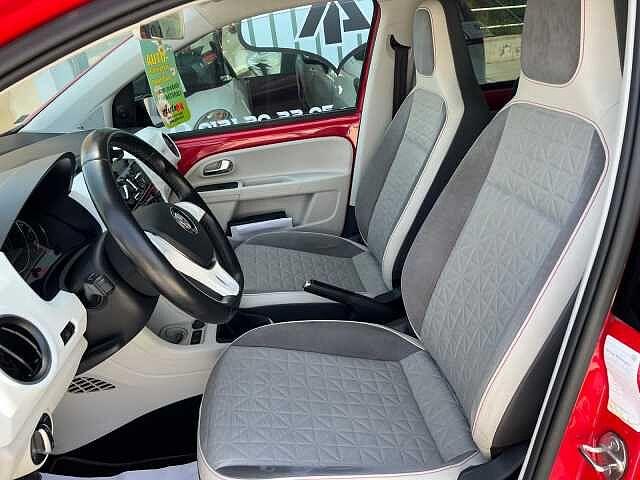 Volkswagen up! 1.0 beats