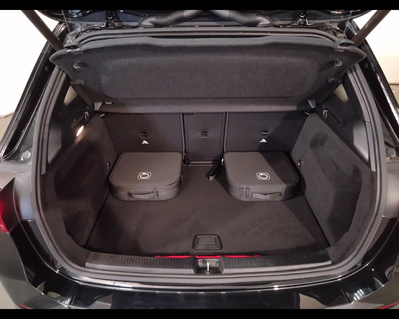 Mercedes-Benz Classe B - W247 2023 - B 250 e phev AMG Line Premium auto