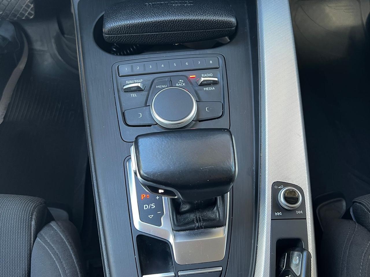 Audi A4 2.0 35 TDI Sport #11120