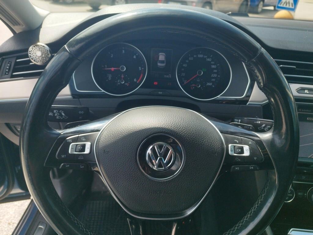 Volkswagen Passat 2.0 TDI DSG Highline BlueM. Tech.