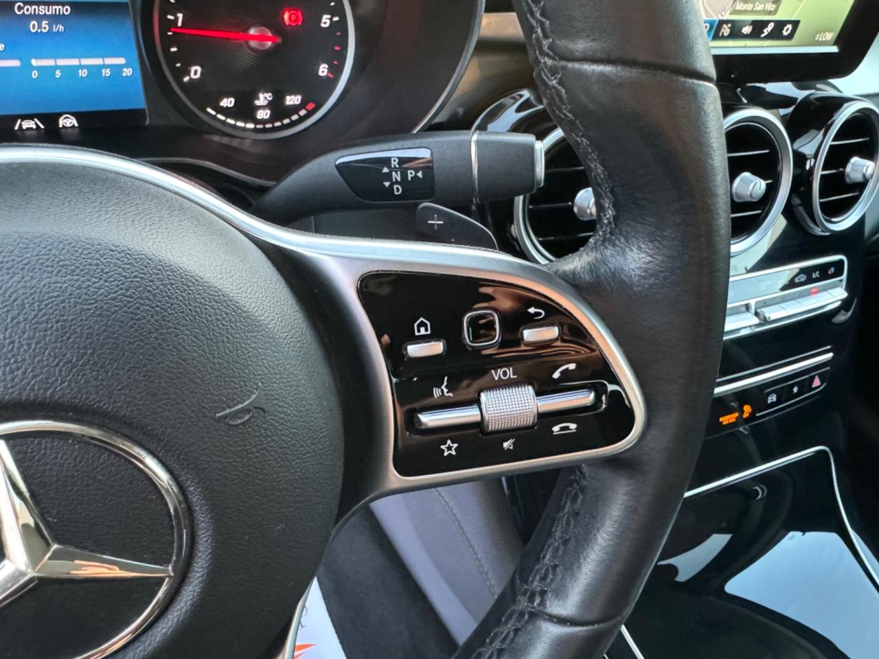 MERCEDES GLC 200D Sport 4Matic - Led Navi