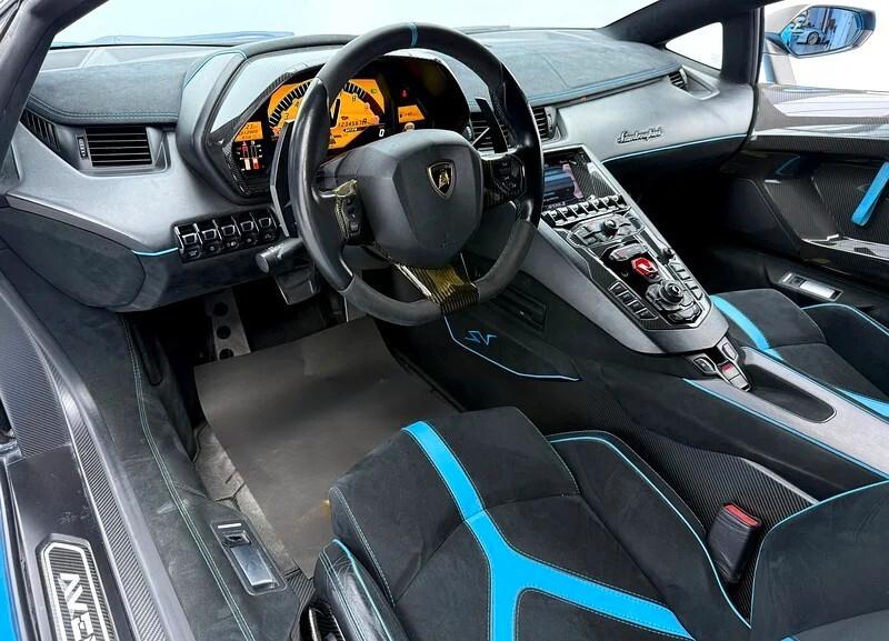 Lamborghini Aventador SV 6.5 V12 NOLEGGIO LUNGO TERMINE - LEASING FULL INCLUSIVE