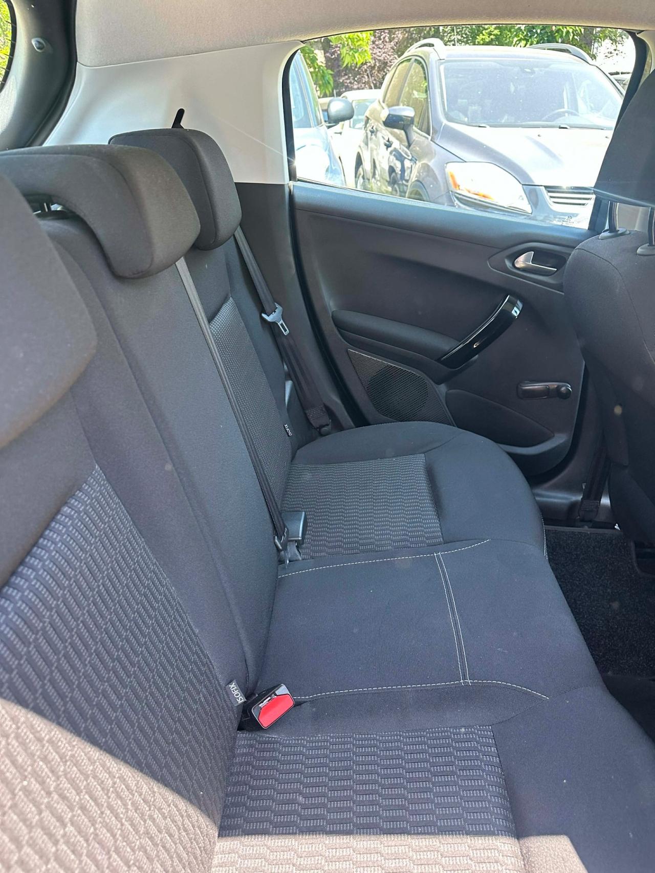 Peugeot 208 82 5P ALLURE NEOPAT KMCERT UNICOPR
