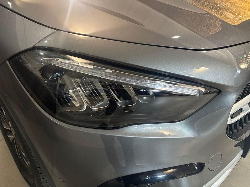 Mercedes-Benz GLA 180 d Advanced auto